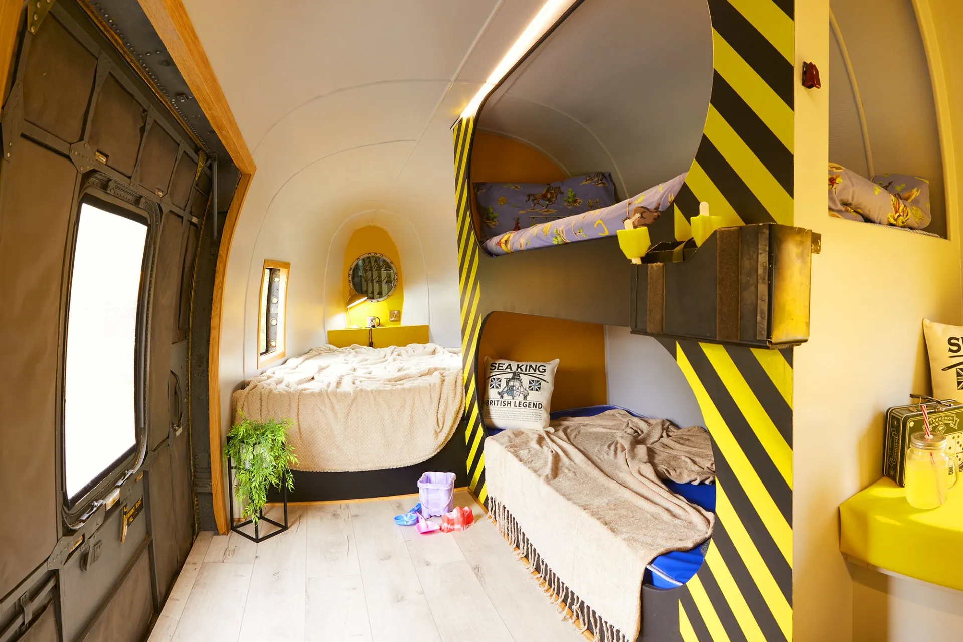 Sea King XZ589 — photo 7