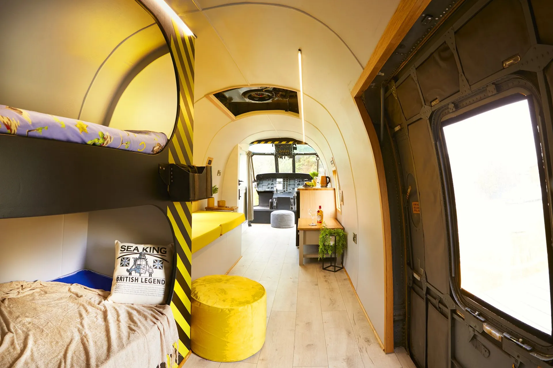 Sea King XZ589 — photo 12